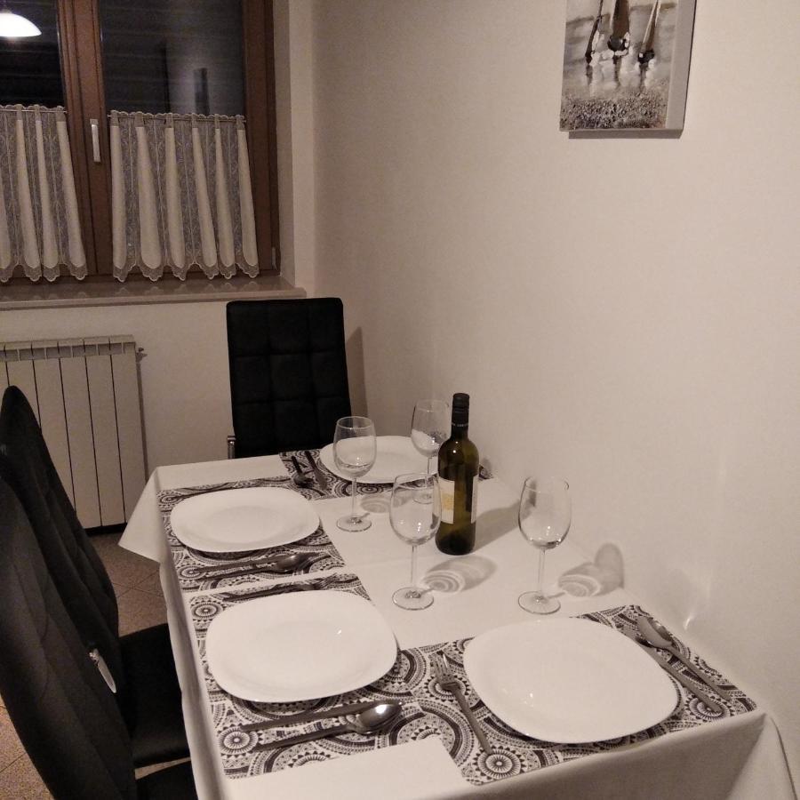 Apartma Nona Roza Zgornje Skofije Ngoại thất bức ảnh