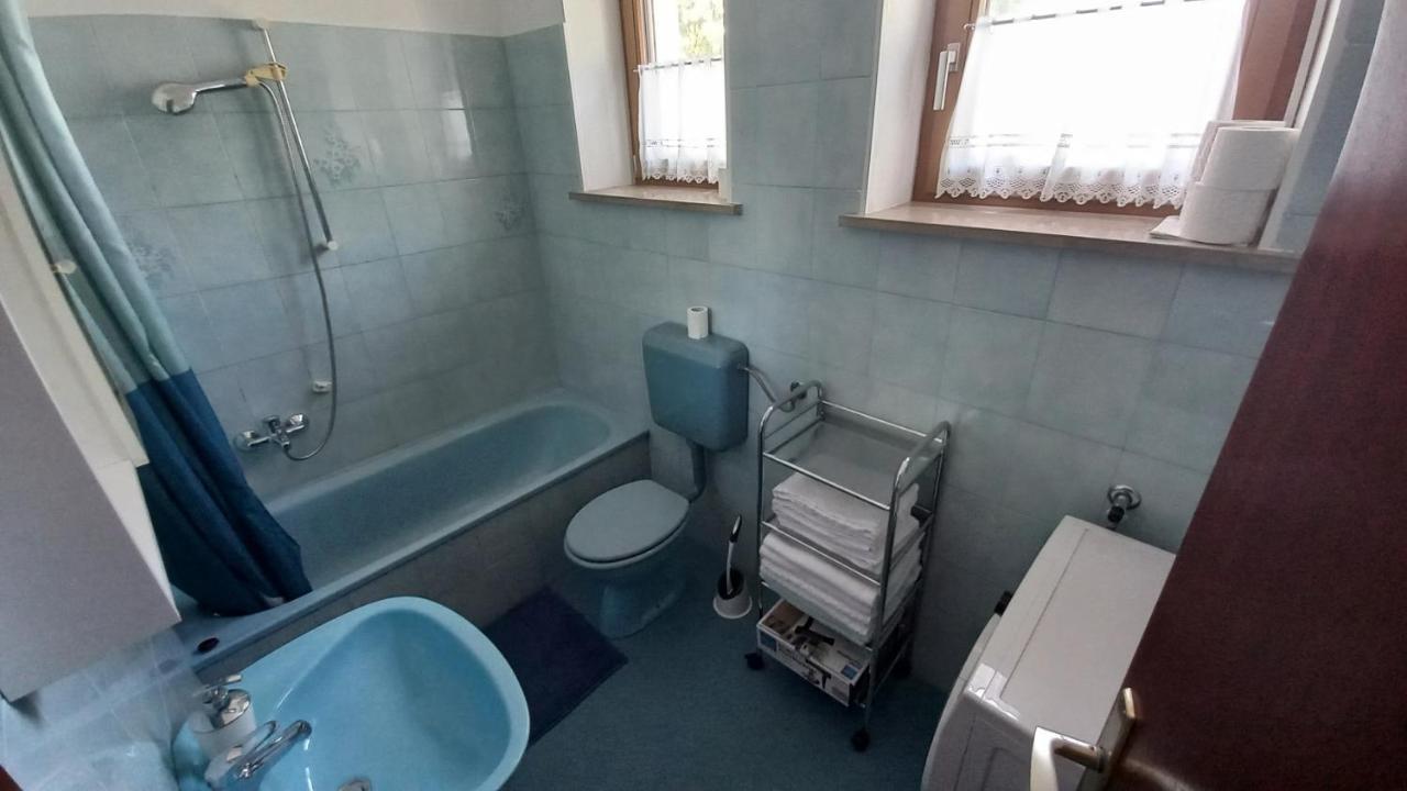 Apartma Nona Roza Zgornje Skofije Ngoại thất bức ảnh